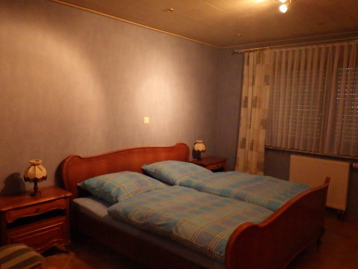 Ferienwohnung Kremer บัดมึนสเตอร์ไอเฟิล ภายนอก รูปภาพ